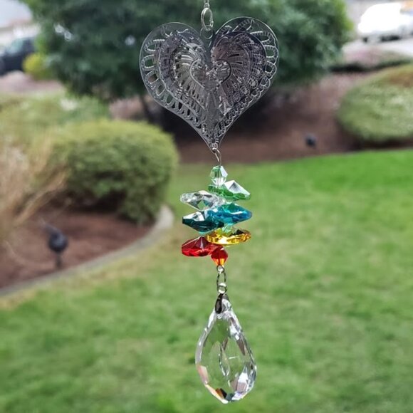 New Crystal Chandelier Style Glass Heart Prism Hanging Suncatcher - Picture 2 of 2